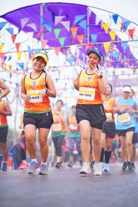 BIB: 15062, 16478
                            <button type="button" onclick="openModal(9939264)" class="btn btn-primary btn-sm float-right btn-popup" data-toggle="modal" data-target=".modal-high-quality">
                        <i class="fas fa-shopping-cart"></i> Add to Cart
                    </button>
                                            <button type="button" onclick="isThisMe(9939264, true)" class="btn btn-success btn-sm float-right btn-popup btn-isme hidden" data-toggle="tooltip" data-placement="bottom" title="นี่คือรูปของคุณใช่ไหม คลิกที่นี่เพื่อเอาเข้าอัลบั้ม">
                        <i class="fas fa-plus"></i> Add to album
                    </button>
                    <button type="button" onclick="isThisMe(9939264, false)" class="btn btn-warning btn-sm float-right btn-popup btn-isnotme hidden">
                        <i class="fas fa-ban"></i> Remove from album
                    </button>